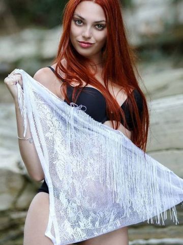 Полина